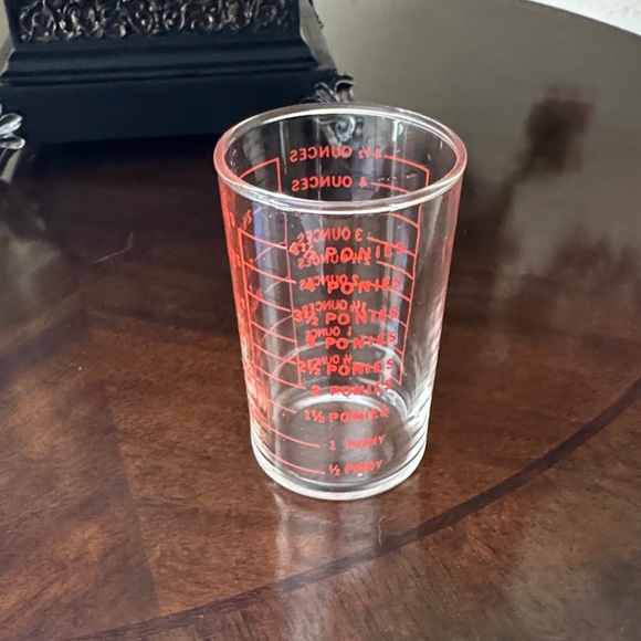 Vintage Rare Clear Glass Measuring Cup with Red Markings - Picture 3 of 3